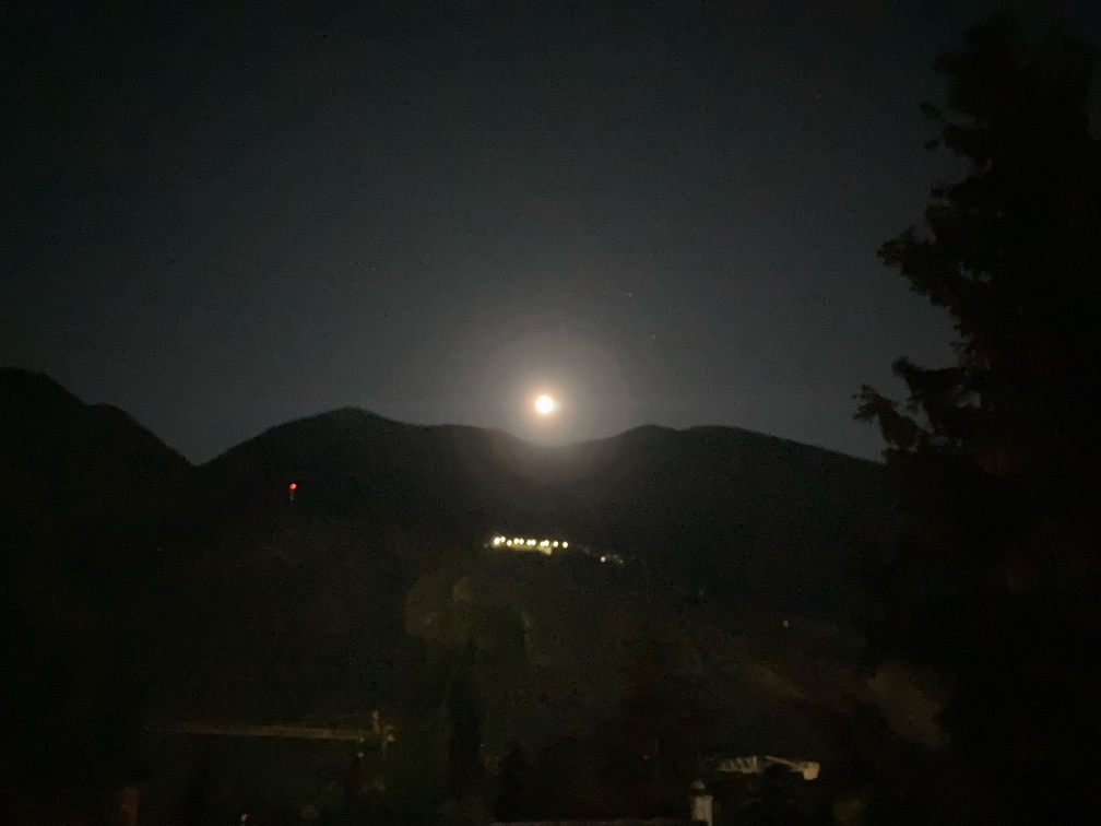 Lluna Plena, Andorra la Vella